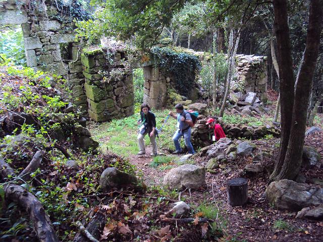118- Passagem na aldeia fantasma.JPG